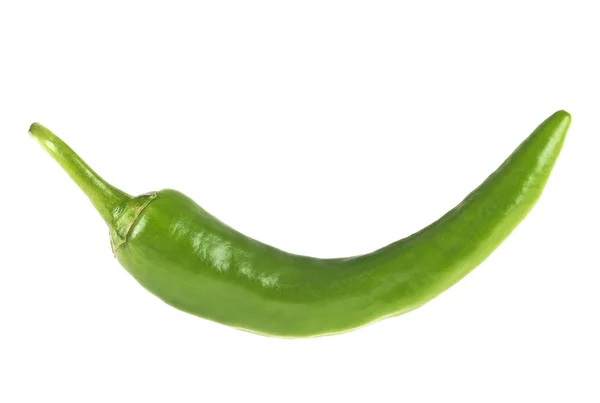 Πράσινο πιπέρι τσίλι απομονώνονται σε λευκό φόντο — Φωτογραφία Αρχείου
