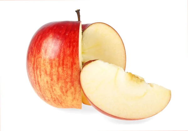 Manzana dulce con rebanada sobre fondo blanco — Foto de Stock