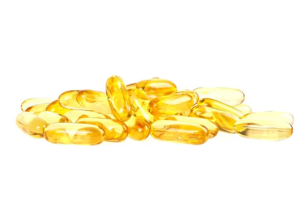 Kabeljauw leverolie omega 3 gel capsules geïsoleerd op witte achtergrond — Stockfoto