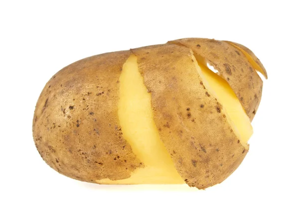 Pommes de terre avec écorce isolée sur fond blanc — Photo