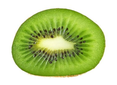 Beyaz arka planda izole edilmiş taze kivi meyvesi dilimi