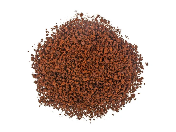 Pilha de grãos de café instantâneas isoladas sobre fundo branco — Fotografia de Stock