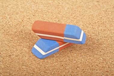 Cork tahtası silgileri