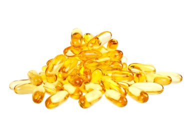 Beyaz arka plan üzerinde gelen balık yağı Omega 3 kapsülleri