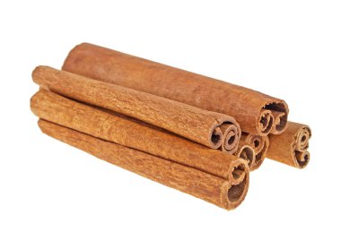 Tarçın beyaz arkaplanda yapışır