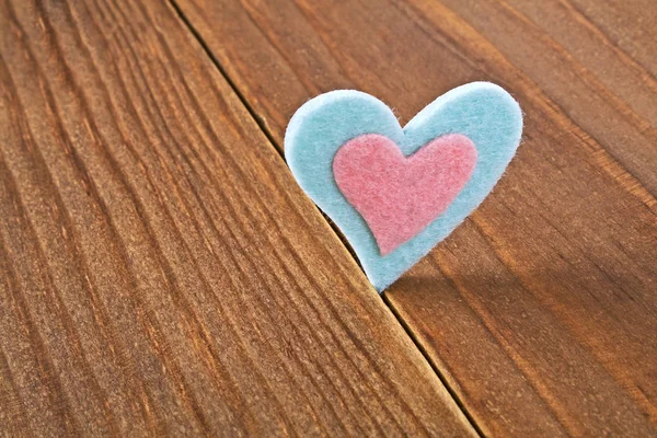 Сердце на деревянном фоне. День Святого Валентина . — стоковое фото