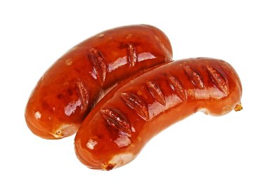 Kızarmış sosis göl kenarında beyaz bir arka plan üzerinde