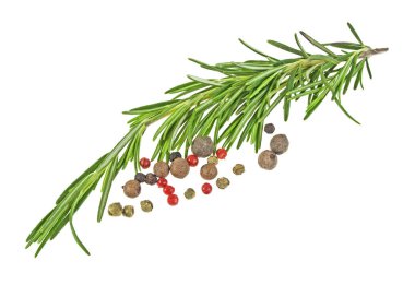 Taze biberiye ve beyaz arka plan üzerinde izole biber