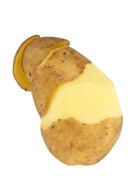 马铃薯和皮放在白色的背景 — 图库照片