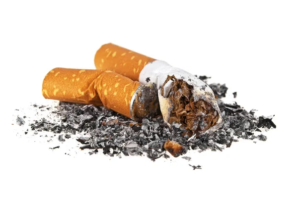 Duas pontas de cigarro com cinzas isoladas em um fundo branco — Fotografia de Stock