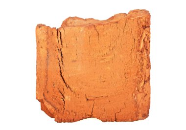 Beyaz arka plan üzerinde yarım eski kırmızı tuğla