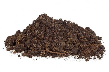 Beyaz bir arka plan üzerinde izole toprak yığını