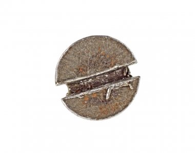 Beyaz bir arka plan üzerinde vida başı