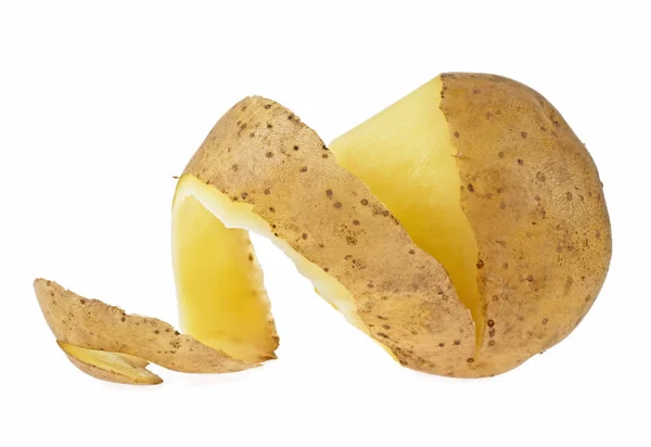 Patatas con cáscara aislada sobre fondo blanco —  Fotos de Stock