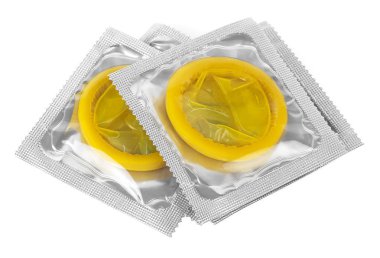 Beyaz zemin üzerine sarı prezervatif