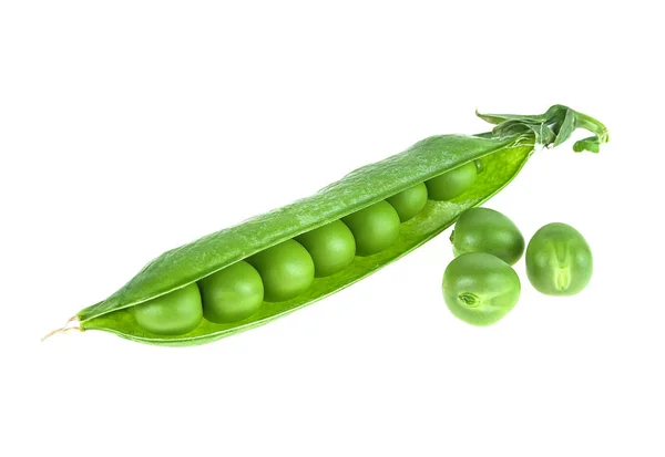 Ervilha verde e feijão isolado em um fundo branco — Fotografia de Stock