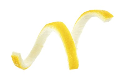 Limon kabuğu beyaz arka planda izole edilmiş. C vitamini.