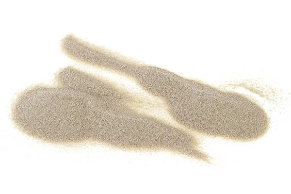 Pila di sabbia isolata su uno sfondo bianco. Spiaggia di sabbia . — Foto Stock