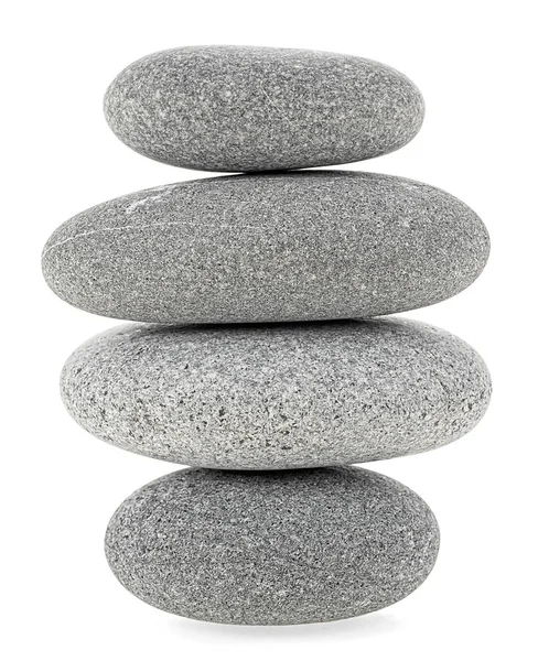 Tour en pierre d'équilibre isolée sur fond blanc. Pierre de galets — Photo