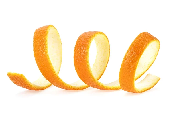 Närbild Spiral Orange Skal Isolerad Vit Bakgrund Citrusfrukter — Stockfoto