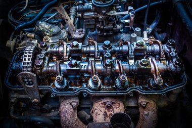 eski ve grunge görünüm içinde araba motoru