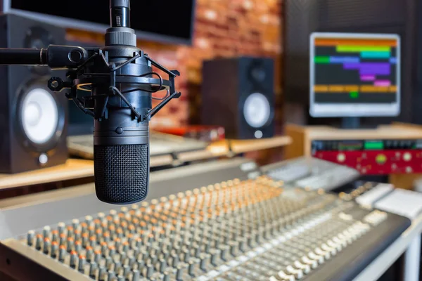 Condenser Microphone Recording Studio — Stock Photo, Image