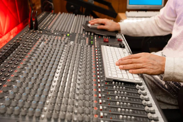 Professional Male Producer Sound Engineer Hands Working Computer Audio Mixing — Stock Photo, Image