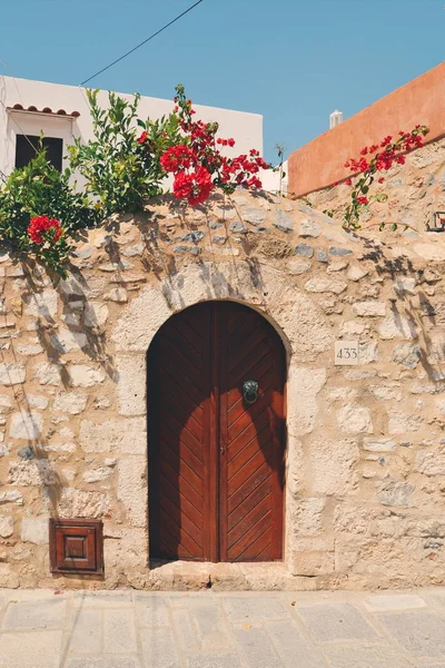 Dörren i en sten fäktning — Stockfoto