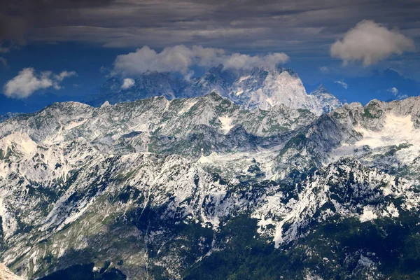 JOF di Montasio i Jof Fuart szczyty, Alpy Julijskie, Włochy — Zdjęcie stockowe