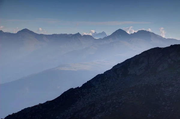 Picos de Villgraten / Defereggen High Tauern com Grossglockner — Fotografia de Stock