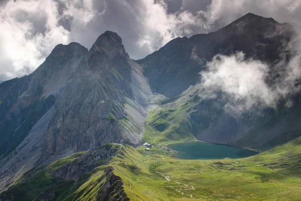 Klippen über dem Obstanser See sehen karnische Alpen Osttirol Österreich — Stockfoto