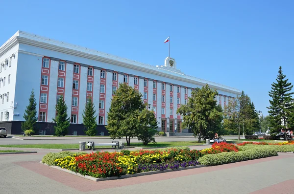 Barnaul, Ryssland, augusti 17, 2016. Administrering av Altai territorium, city Barnaul, Ryssland — Stockfoto