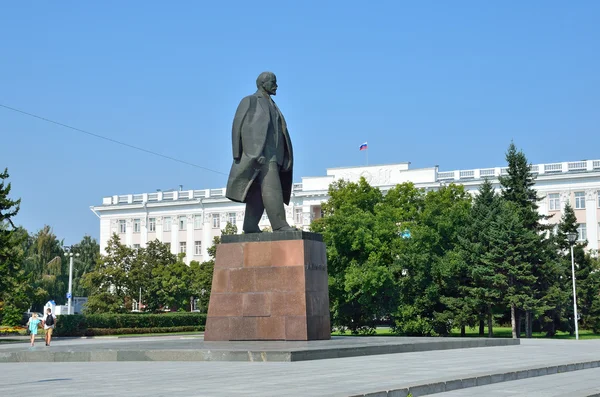 Barnauł, Rosja, 17 sierpnia 2016 roku. Pomnik Vladimir Lenin w centrum Barnauł, Rosja — Zdjęcie stockowe