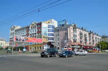  Barnaul, Rusya, Ağustos, 17, 2016. Lenin Caddesi ile Barnaul şehir caddede Dimitrov kavşak yaz