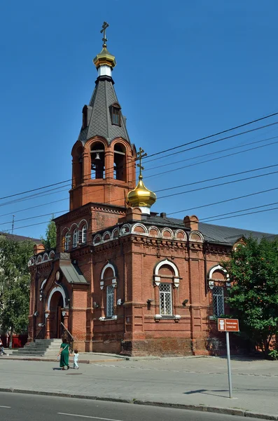 Barnaul, Rusko, 17 srpna 2016. Svyato - Nikolskaya kostel ve městě Barnaul v létě — Stock fotografie