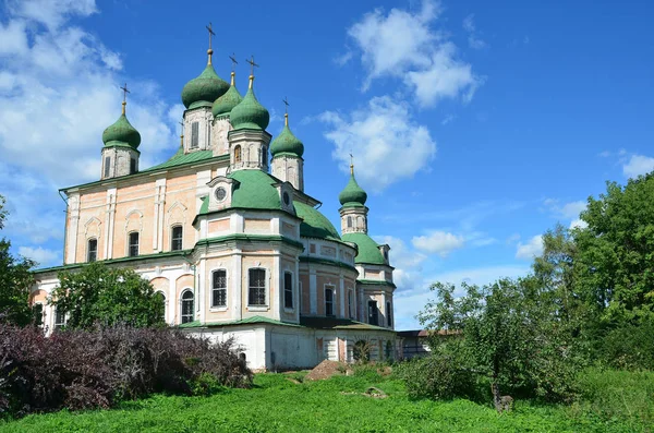 假设 Goritsky 大教堂修道院在佩 Zalesskiy，俄罗斯 — 图库照片