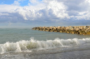 Rusya, Krasnodar bölgesi, Dzhubga. Karadeniz sonbahar sabah