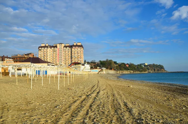 Dzhubga, Russia, October, 28, 2016. Deserted beach in the off season — Stock Photo, Image