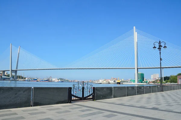 Russland Die Brücke Über Die Goldene Hornbucht Wladiwostok Bei Sonnigem — Stockfoto