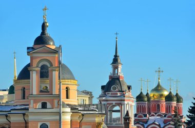 Moskova, Varvarka Caddesi üzerinde eski kilise kubbeleri