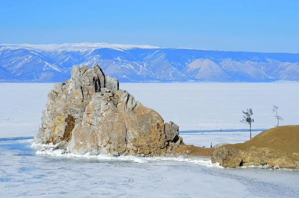 Rusia Siberia Danau Baikal Pada Bulan Maret Shamanka Rock Sunny — Stok Foto