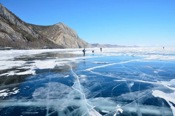 Lago Baikal Rusia Marzo 2017 Rusia Isla Olkhon Patinaje Turístico — Foto de Stock