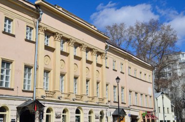 Moskova, Rusya, 15 Nisan 2017. Anıt mimari - B. ı. Tolstoy evi. Sokak Pokrovka, 3/7 1a bina