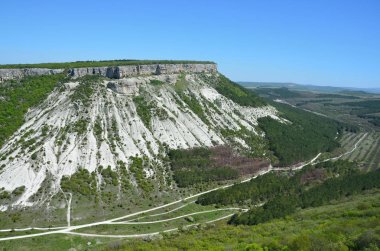 Kırım'da, mount Besh-Kosh Bakhchysaray yakın. Yayla Chufut-Kale, Kuzey taraftan göster