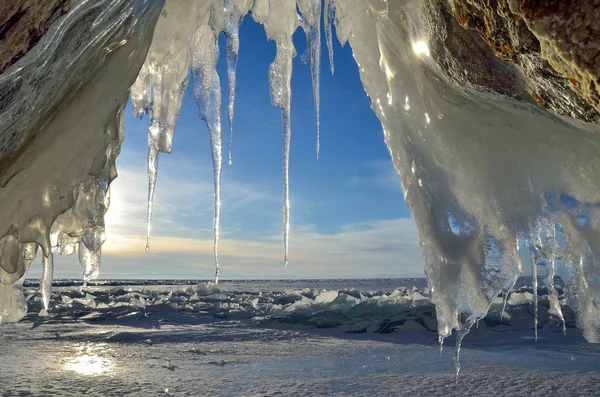 Russia Lago Baikal Mare Maloe Grotta Ghiaccio Sull Isola Olkhon — Foto Stock