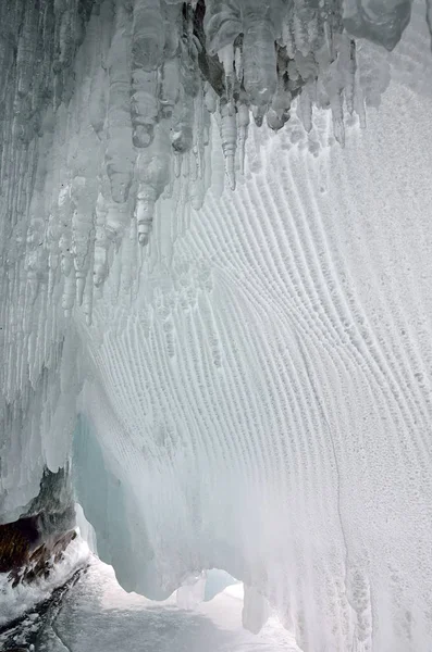 Russland Baikalsee Eiszapfen Den Höhlen Der Insel Ogoy Ugungoy — Stockfoto