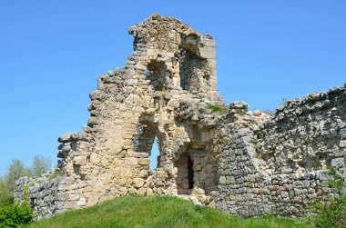 Kırım'da, Mangup-Kale kalesi kalıntıları