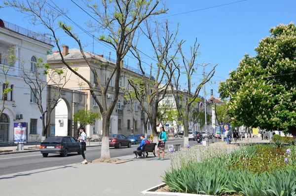 Sebastopol Crimea Mayo 2017 Gente Caminando Por Calle Lenin Sebastopol —  Fotos de Stock