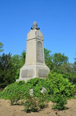 Sevastopol, Kırım'da, 08 Mayıs 2017. Sevastopol tarihsel Bulvarı'nda dördüncü burçlarından askerleri için anıt