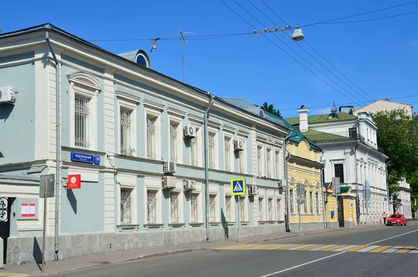 Moscou, Rússia, 12 de junho de 2017, a velha mansão em Podsosensky lane, 28 — Fotografia de Stock